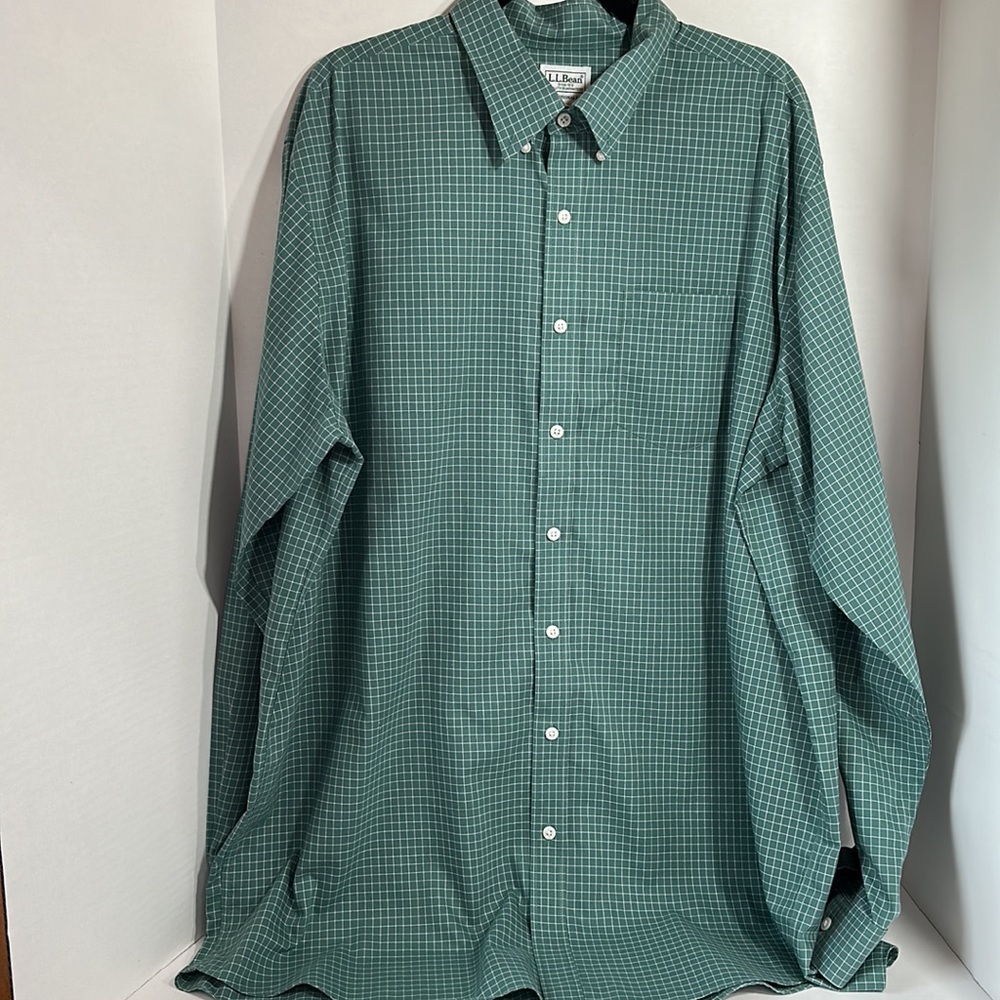 LL bean traditional XL tall 100 % cotton button down shirt window pane green